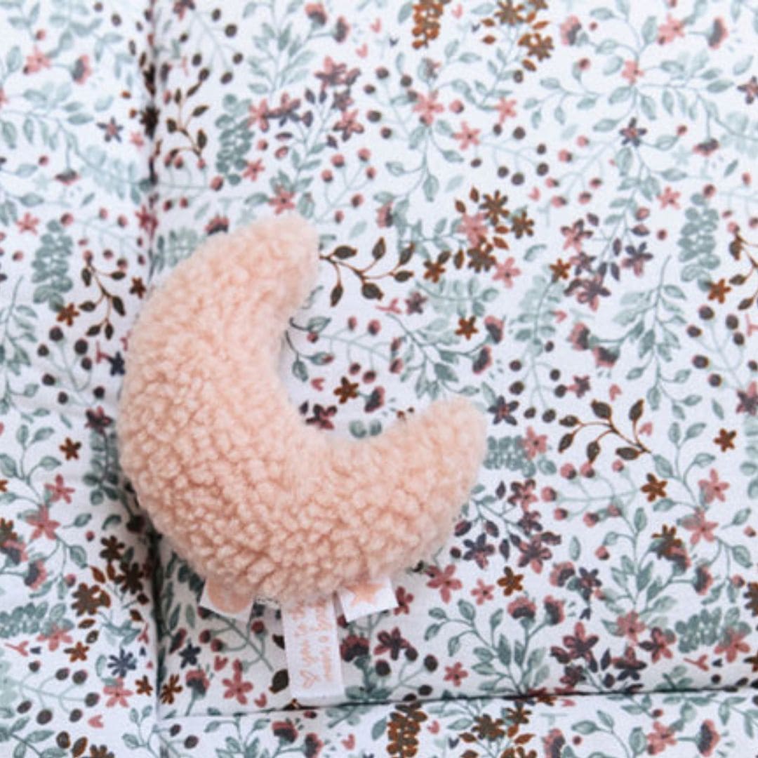 Jollein zachte rammelaar maan in de kleur pale pink roze