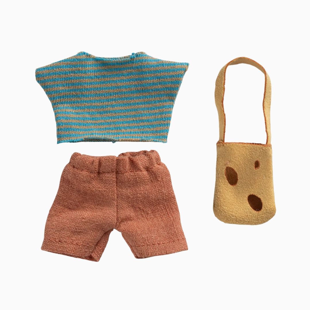 Maileg kleding met tas voor de kleine broer muis