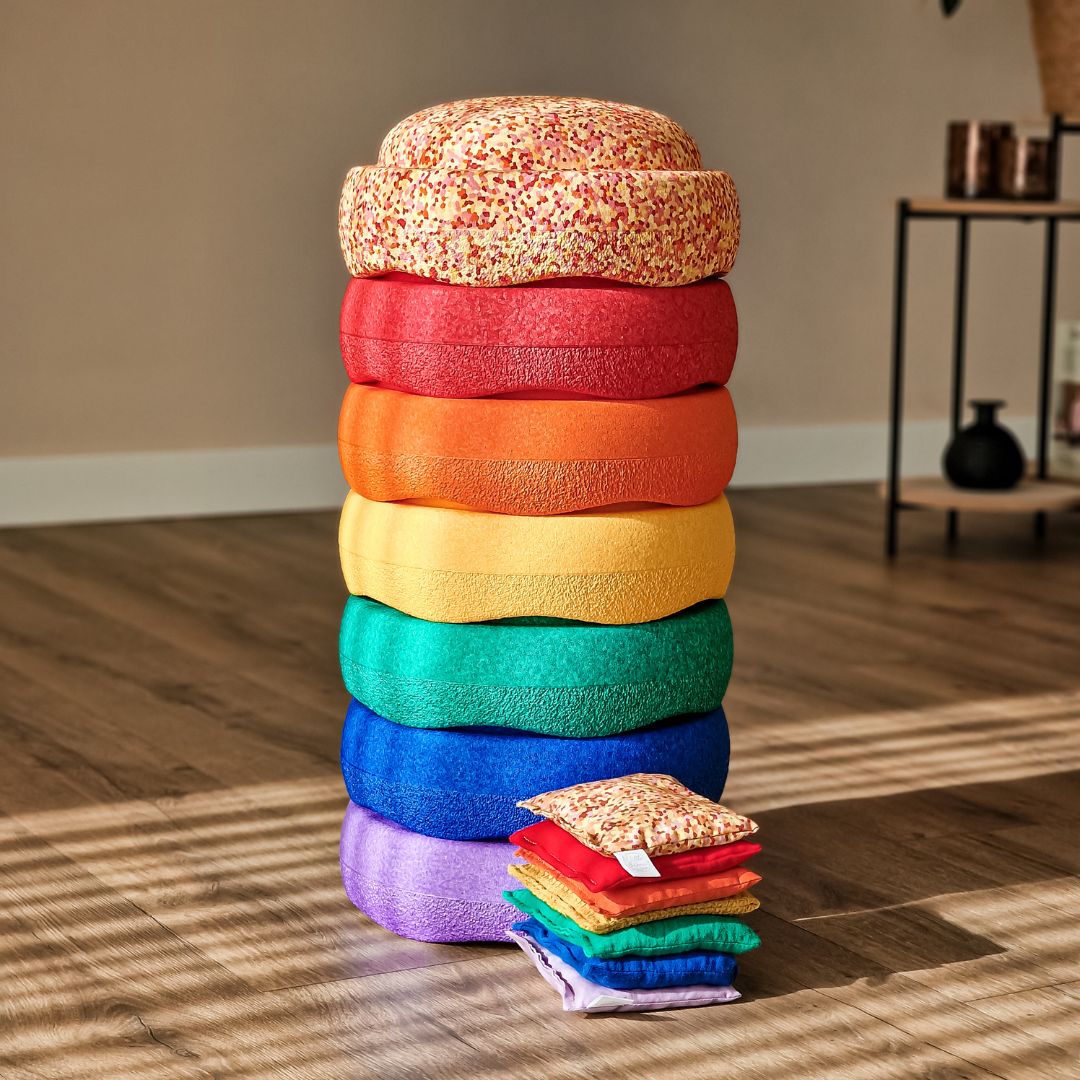 Combideal kortingsactie Stapelstein stenen regenboog en super warm met little botanic label pittenzakjes regenboog en super warm