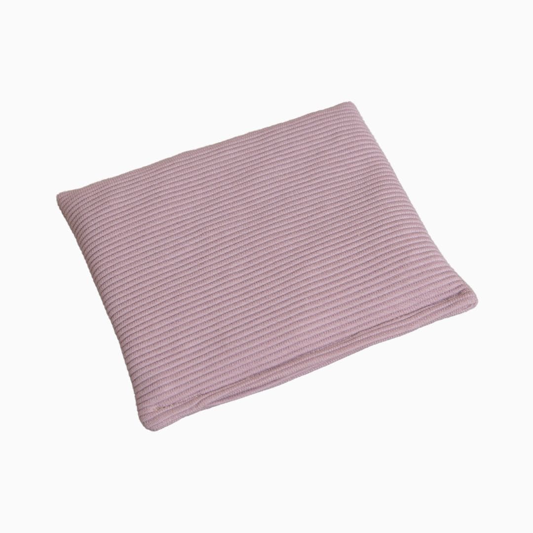 Little Botanic Label sensorisch pittenzakje van rib katoen in de kleur oudroze