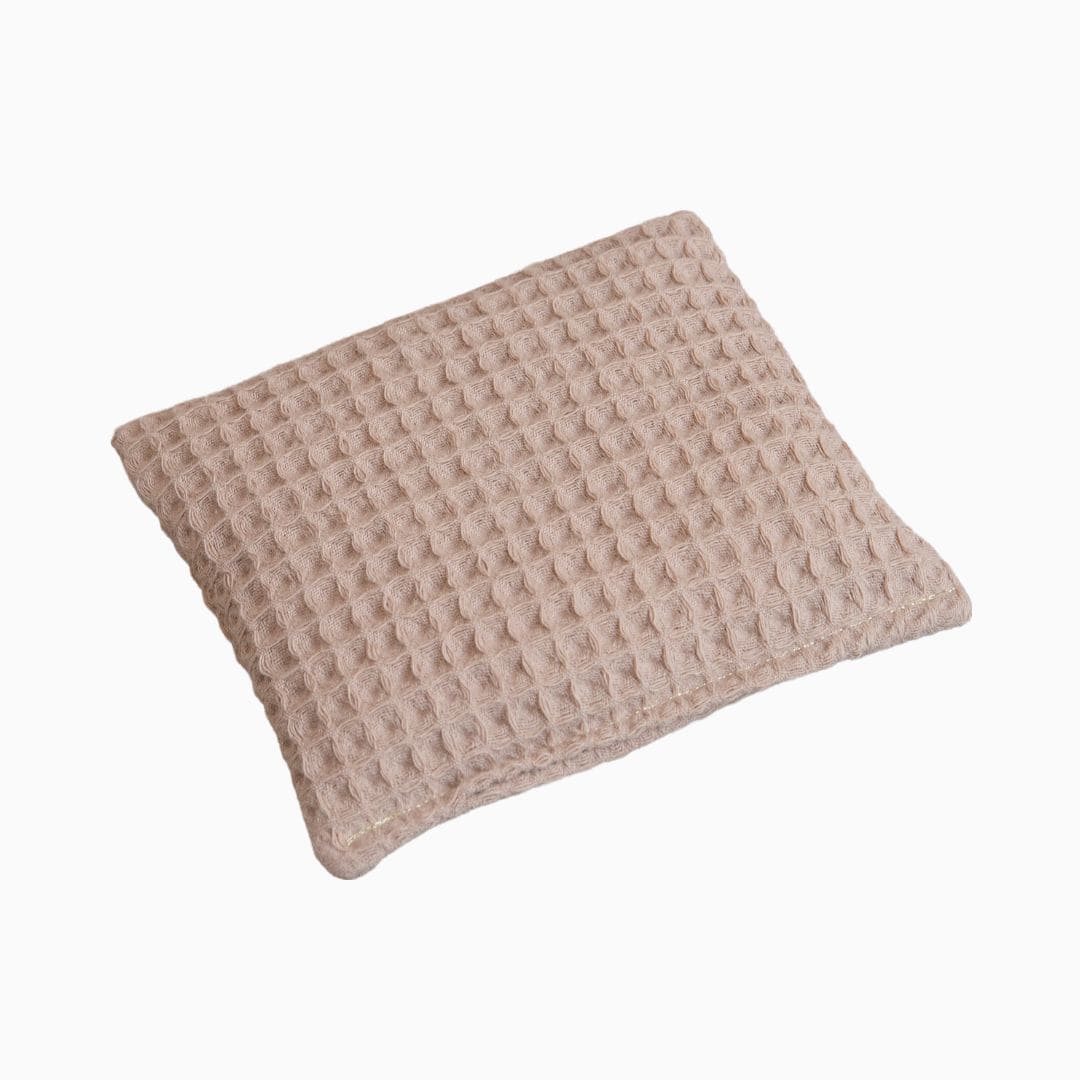 Little Botanic Label sensorisch pittenzakje van wafelkatoen in de kleur beige