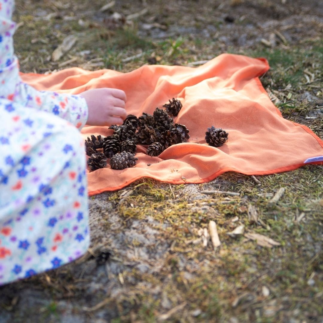 Little Botanic Label playcycle speeldoek lichtoranje