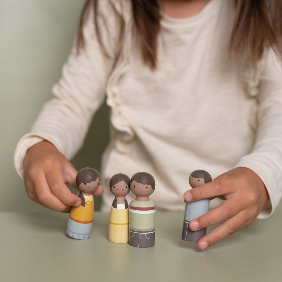 Little Dutch poppenhuis uitbreiding familie Evi