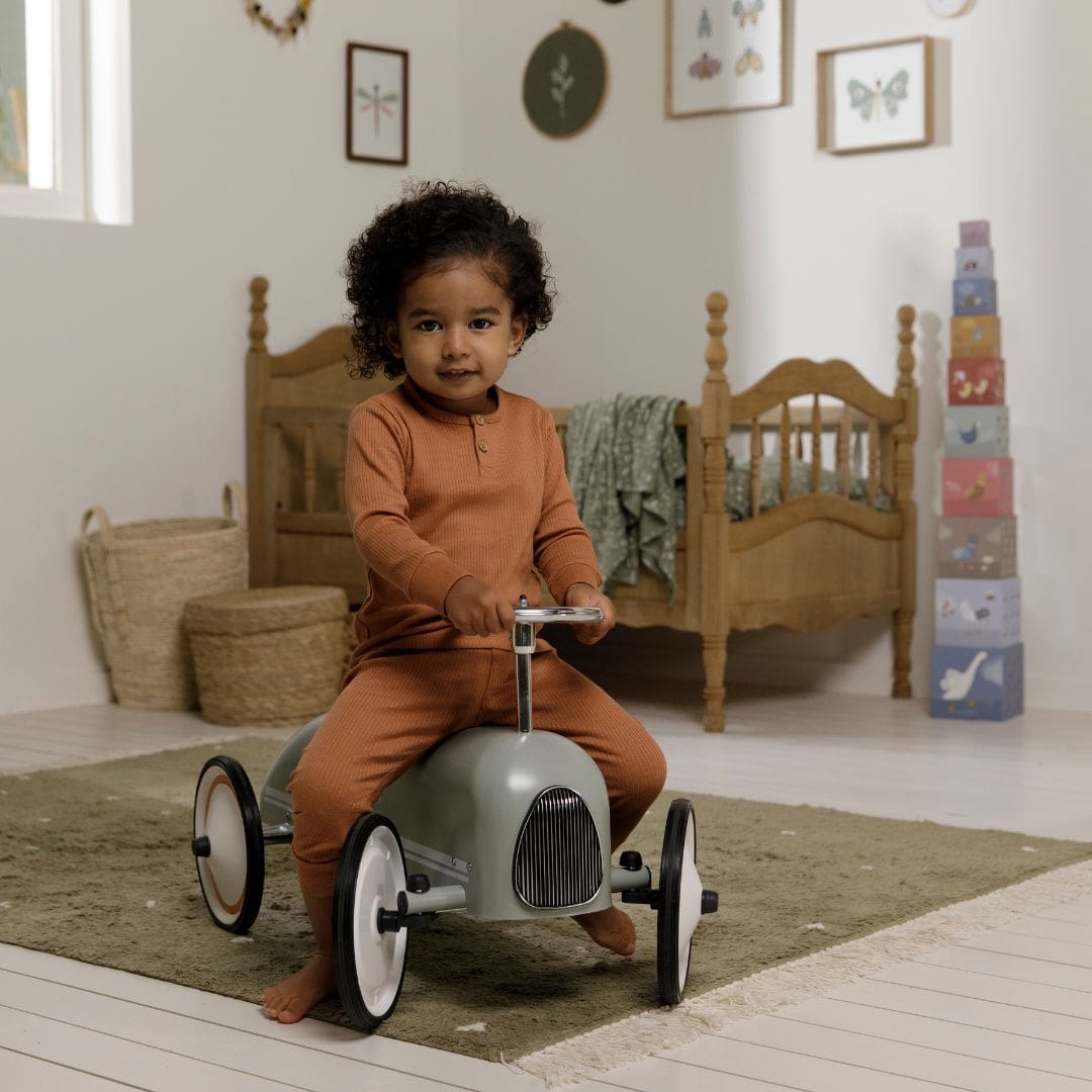 Little Dutch retro loopauto van metaal in de kleur olijfgroen
