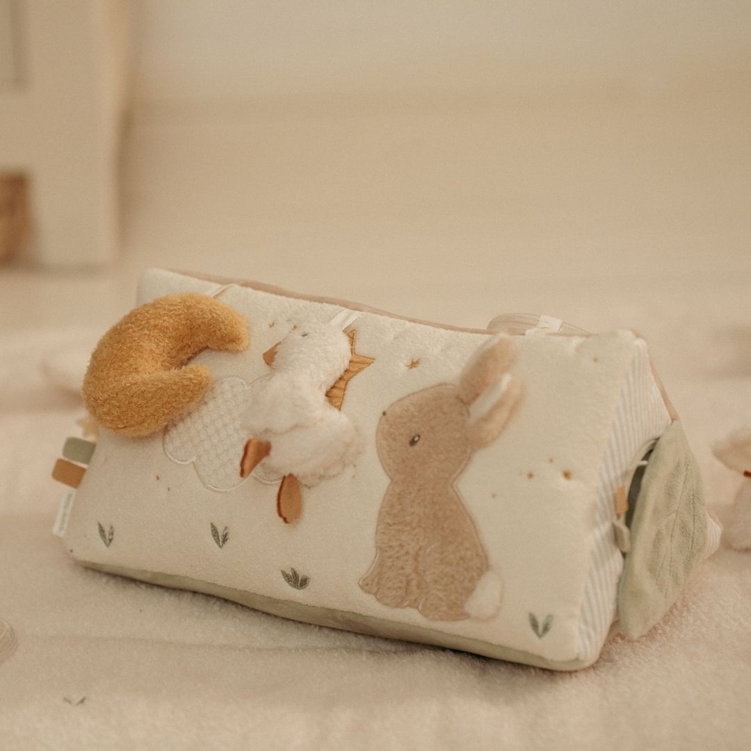 Little Dutch activiteiten driehoek uit de collectie Newborn Naturals