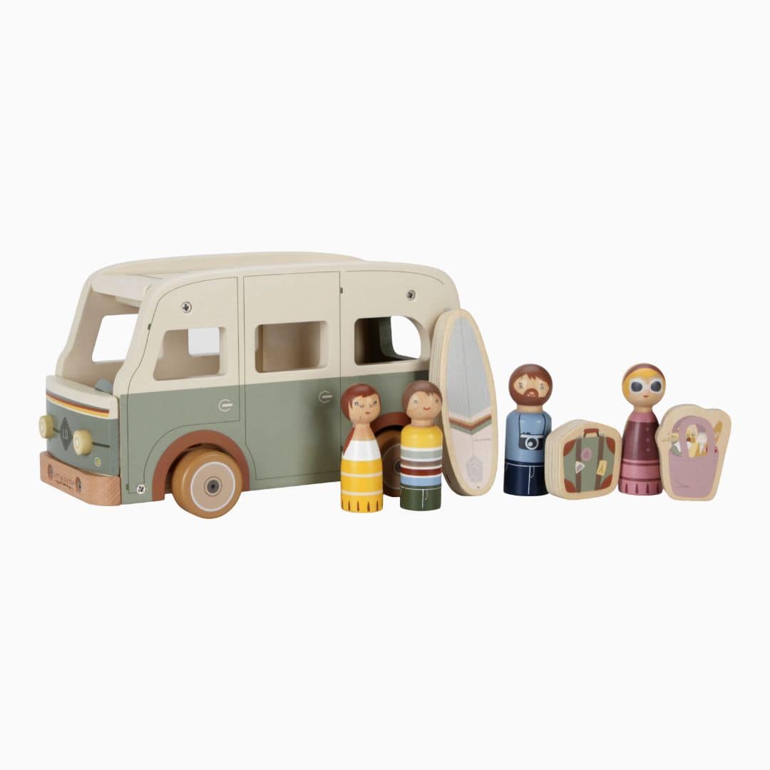 Little Dutch vintage camper met poppetjes en houten accessoires