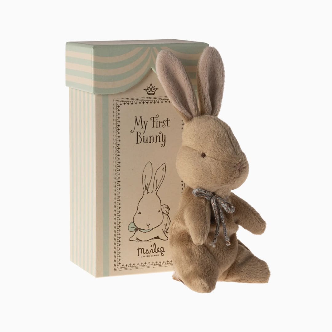 Maileg My First Bunny knuffelkonijn van pluche in de kleur bruin