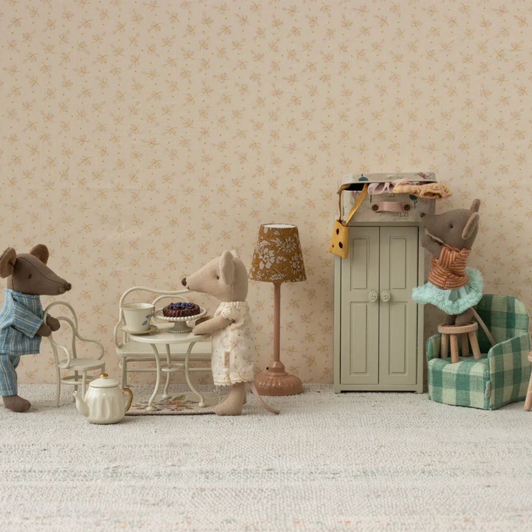 Maileg metalen tuinset met bankje, tafel en stoel in de kleur off white