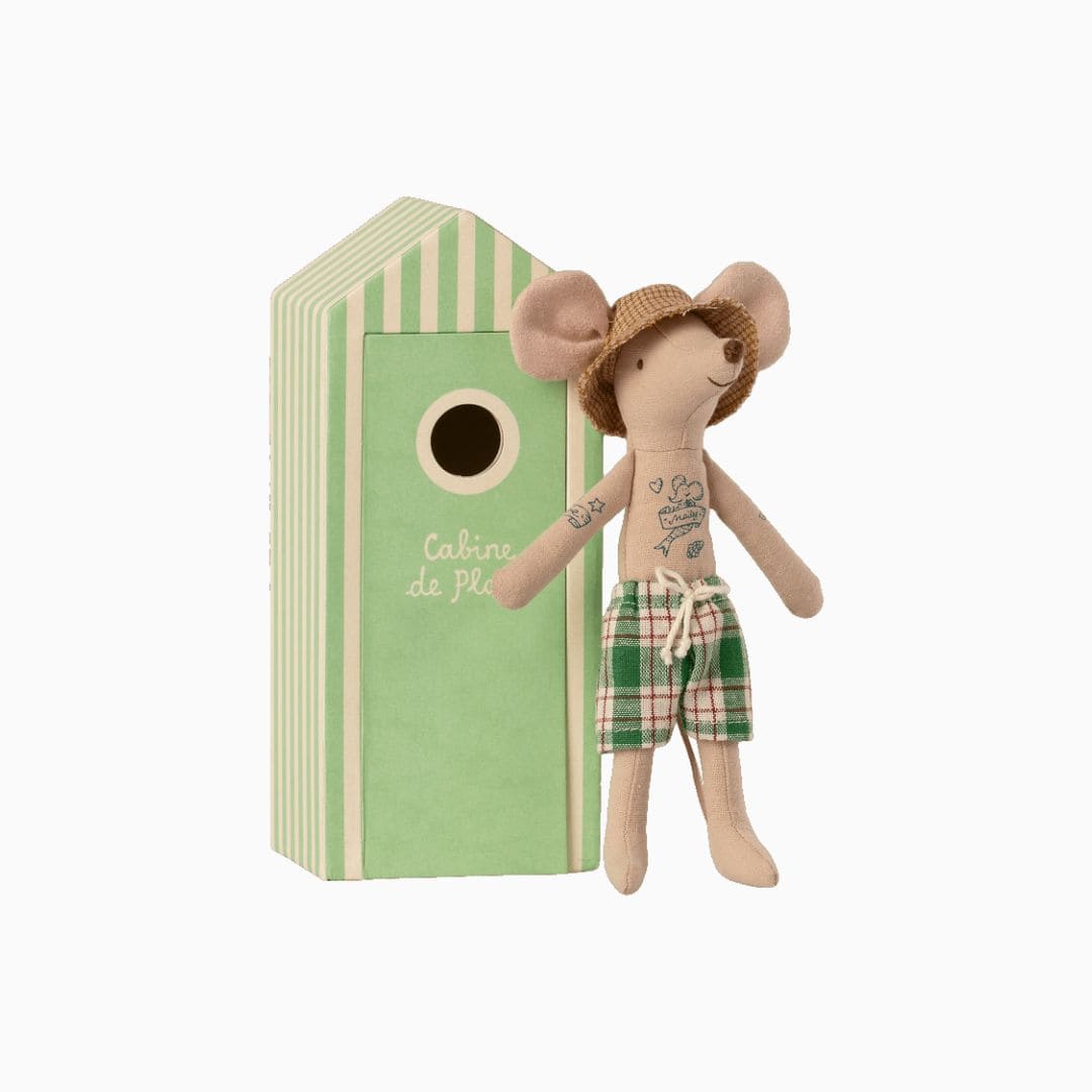 Maileg Dad Beach mice met strandhuis en zonnehoed