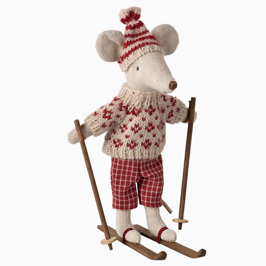 Maileg mama winter muis met ski set - rood