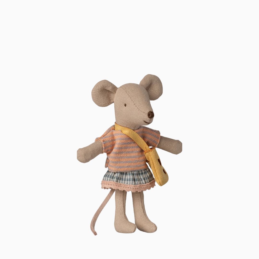Maileg kleine zus muis met tas