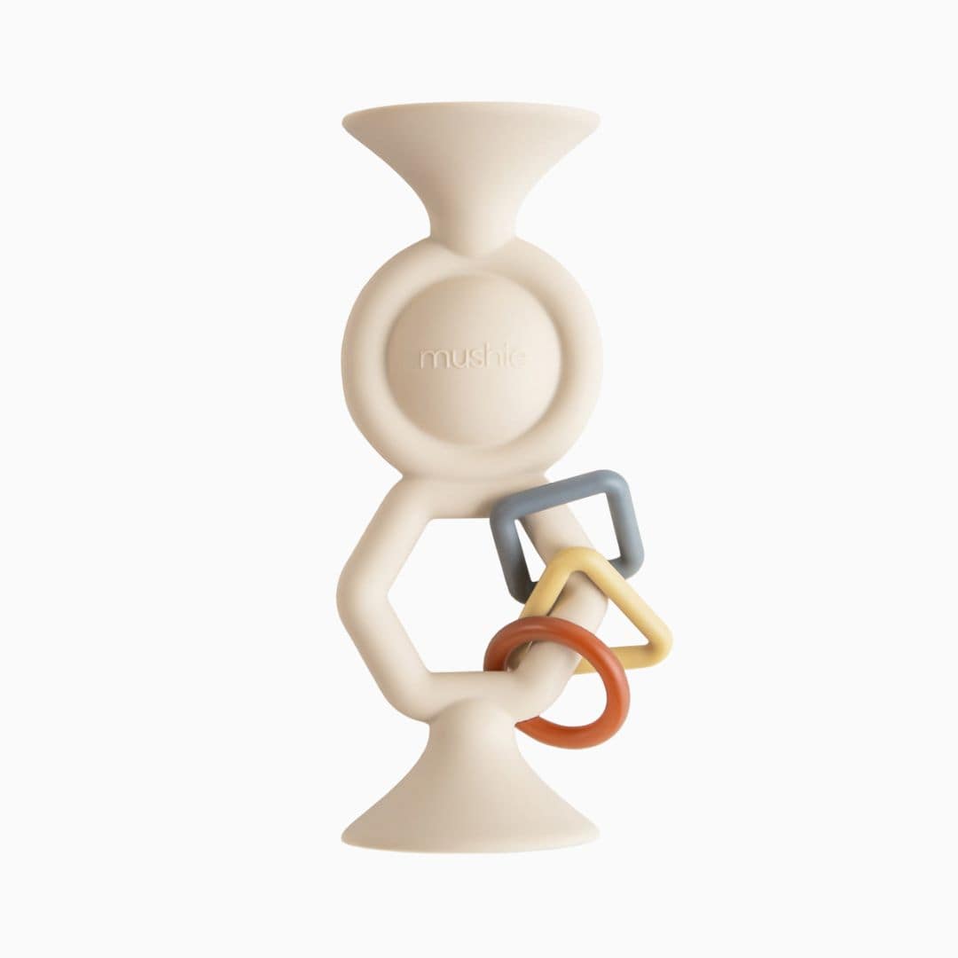 Mushie activiteitenspeelgoed met rammelaar shifting sand