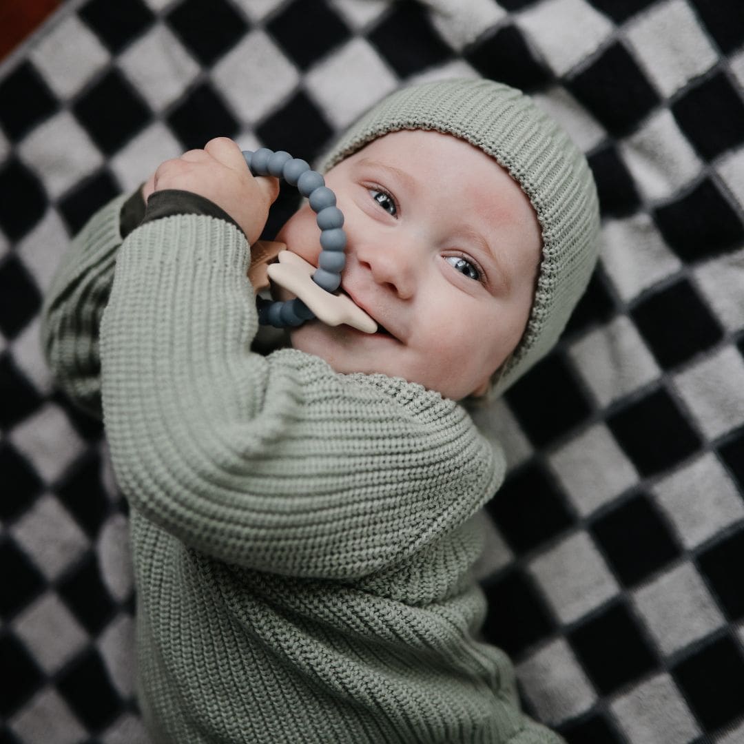 MUSHIE bijtring van siliconen met drie ruimtevaart figuurtjes