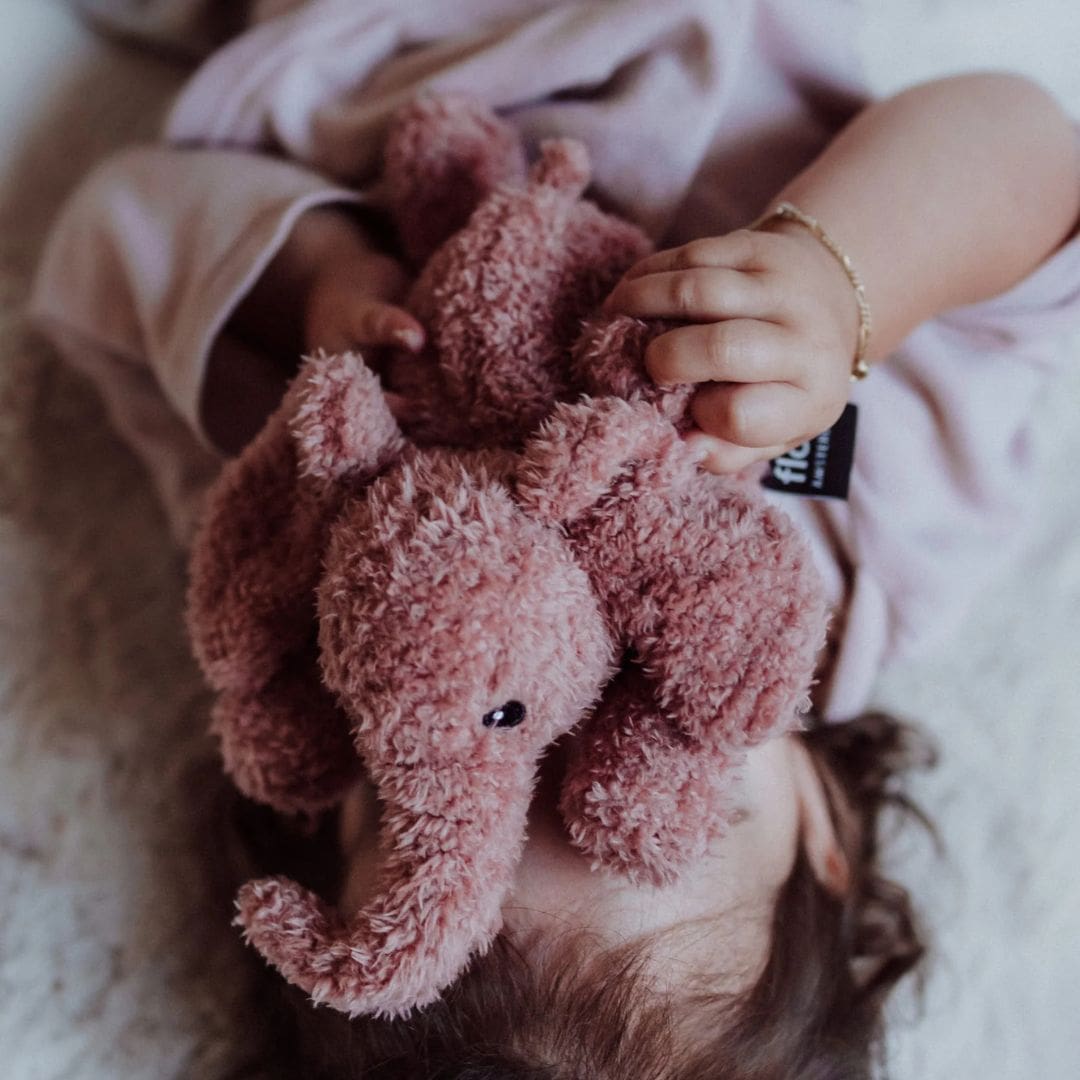 Flow Amsterdam nachtlamp met rood en wit licht olifant George in de kleur roze