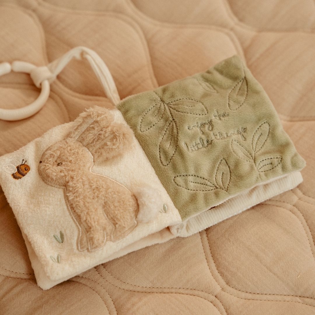 Little Dutch buggyboekje uit de collectie Newborn Naturals