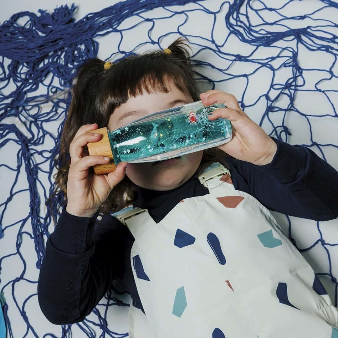 Petit boum sensorische fles move bottle whale