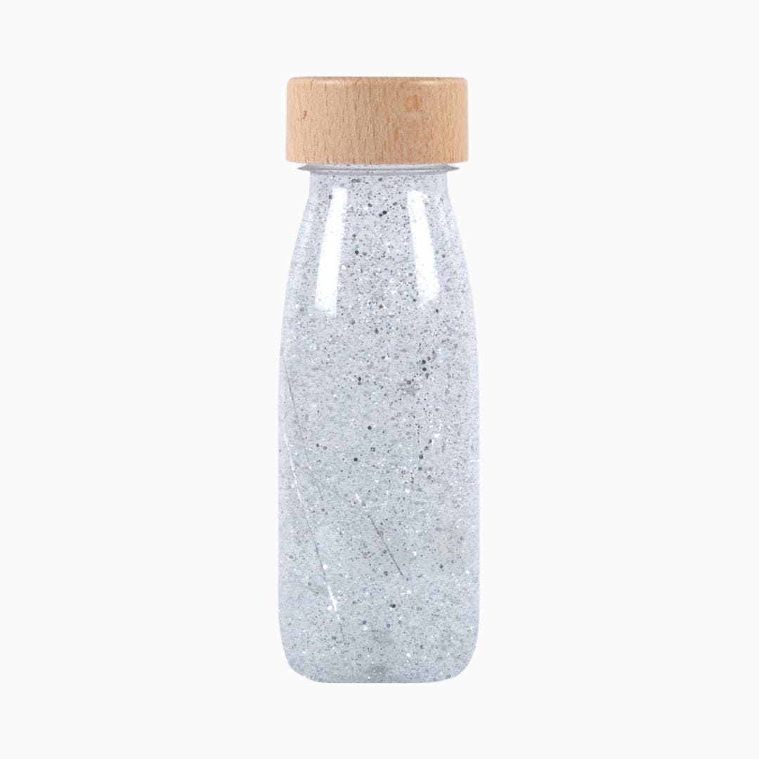 Petit Boum sensory bottle sensorische fles met glitters, pailletten en pompon in de kleur zilver