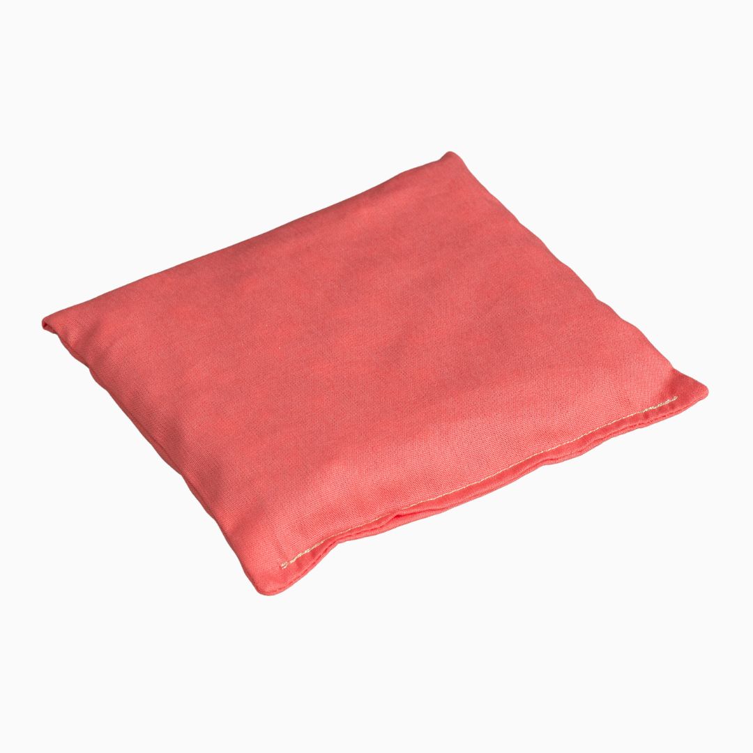 Sensorisch pittenzakje lichtrood van Little Botanic Label