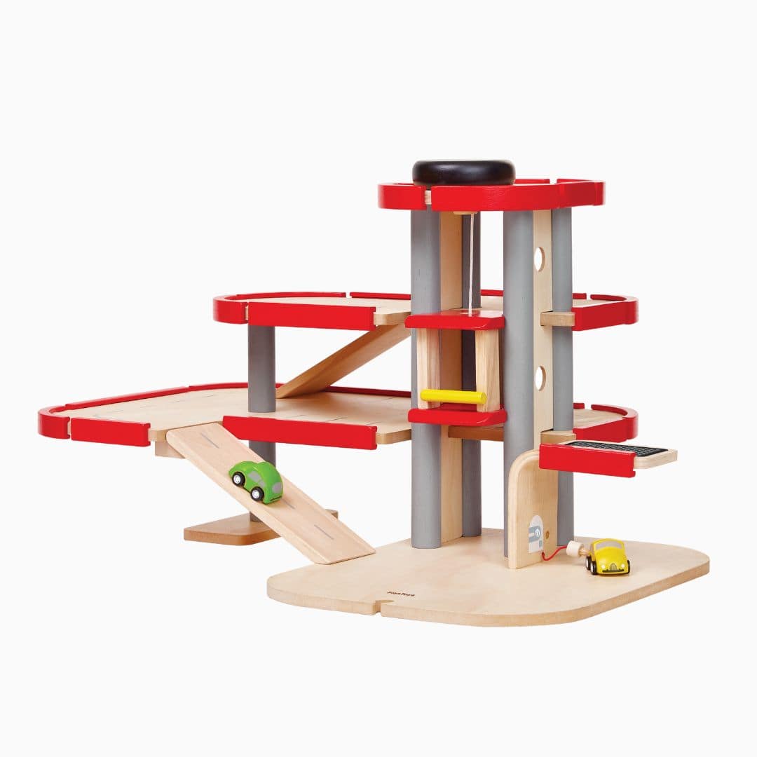 Rode houten speelgoed parkeergarage van Plantoys