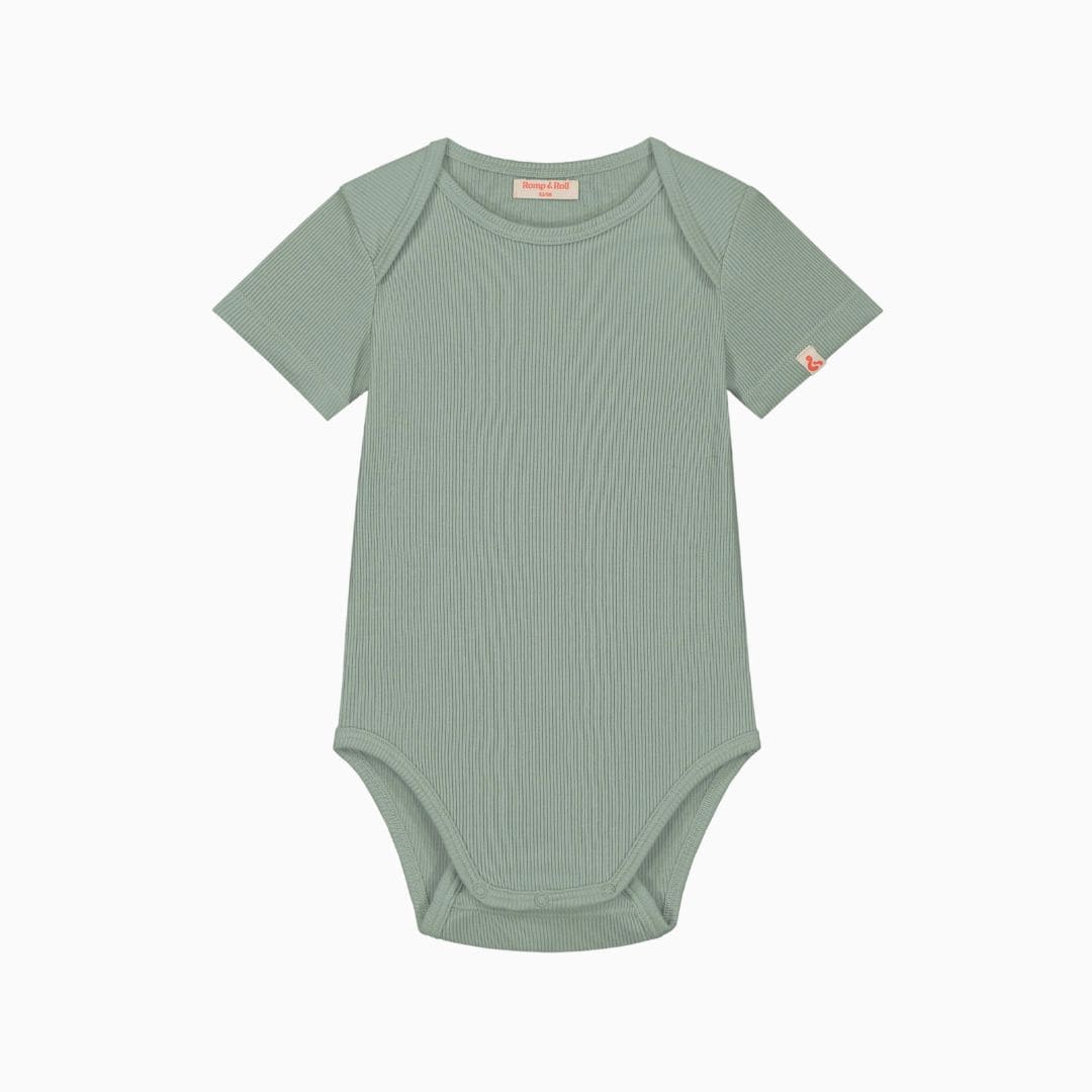 Romp&Roll romper met korte mouwen in de oudgroene kleur sage