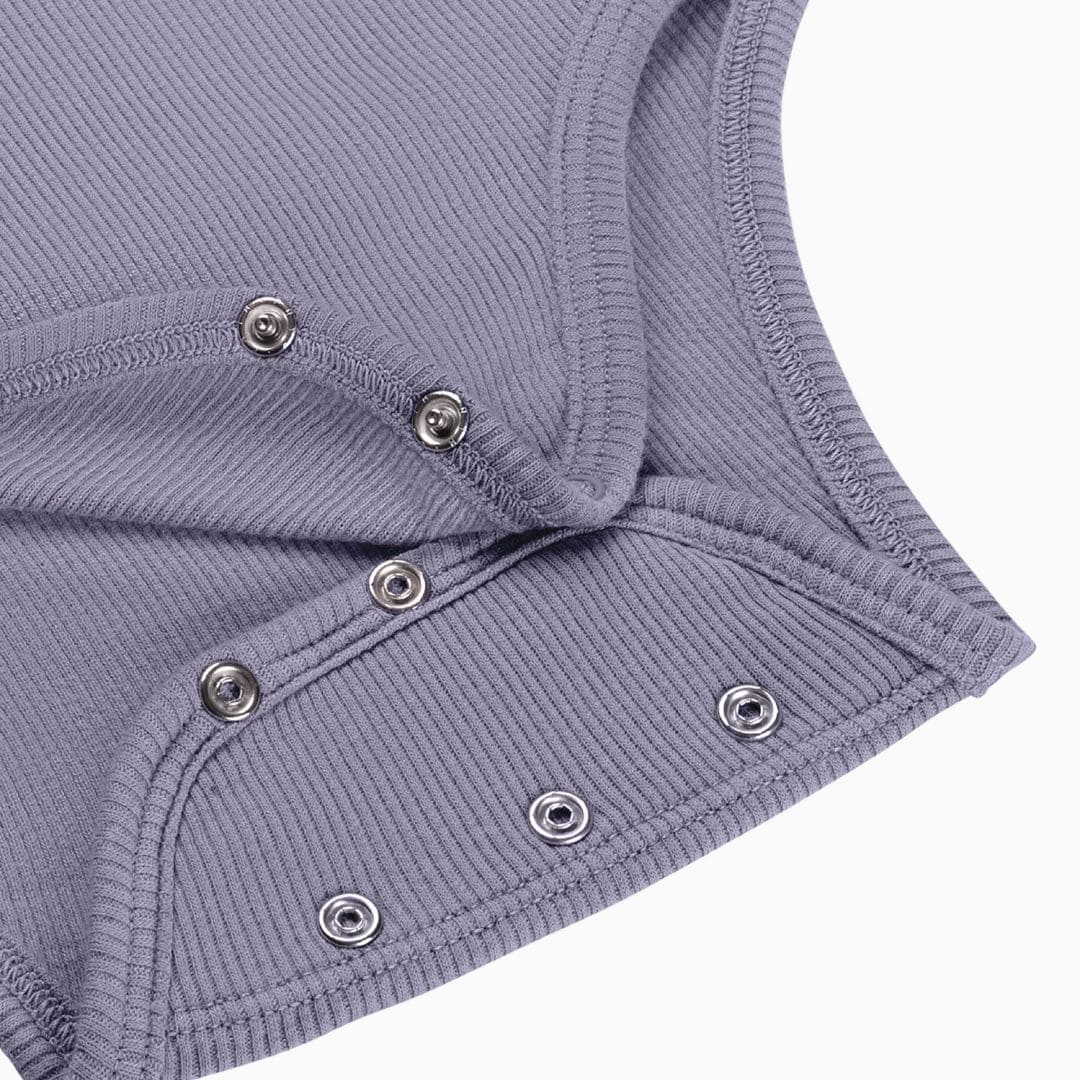 Romp & Roll wikkelromper met korte mouwen in de kleur mystic paars