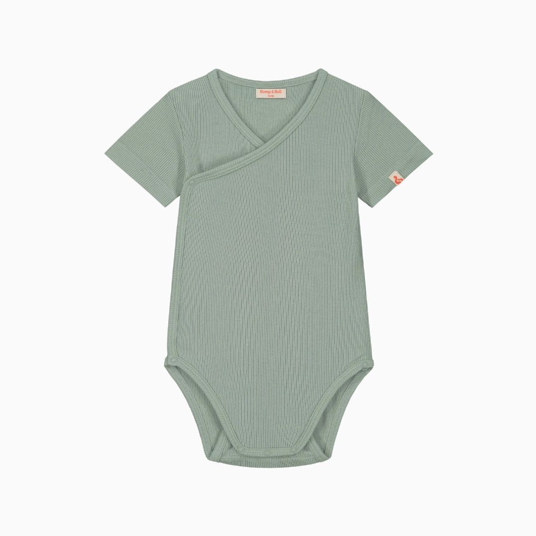 Romp & Roll wikkelromper met korte mouwen en meegroeibuttons in oudgroene kleur sage