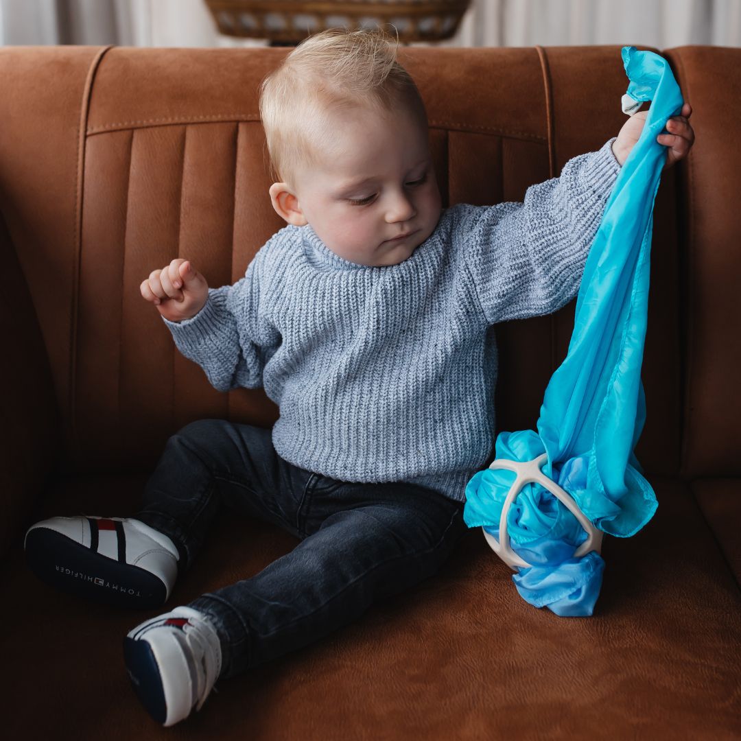 Sarah's Silks speelzijde middel sea in de kleur blauw