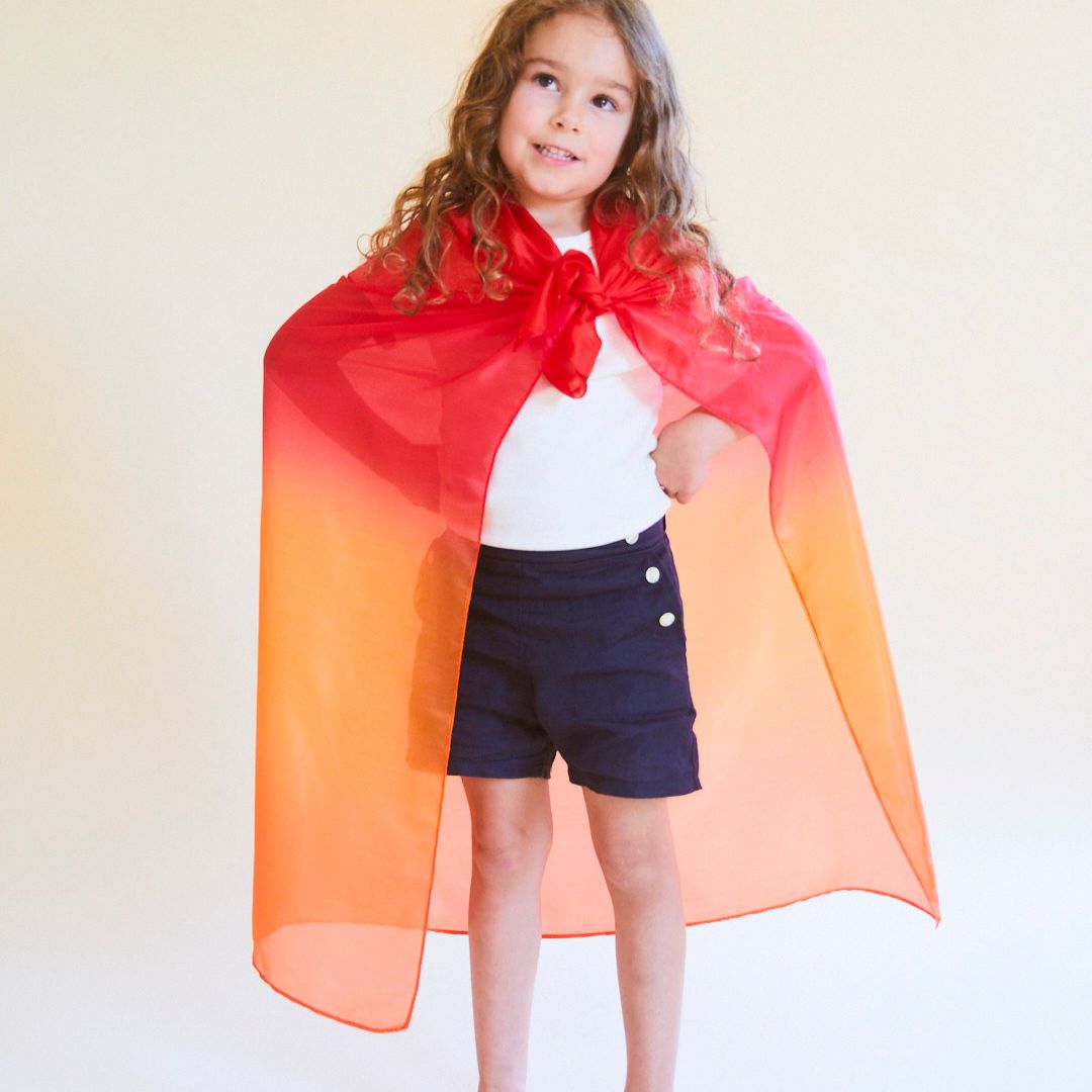 Middel speelzijde doek van Sarah's Silks enchanted collectie in de kleur fire rood oranje