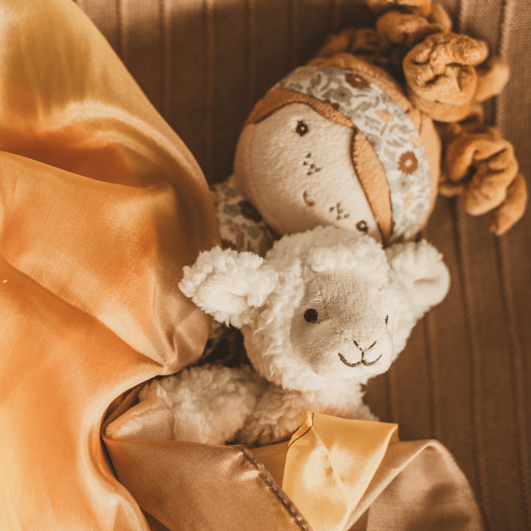 Mini speelzijde doek Desert woestijn van 53 bij 53 cm van Sarah's Silks uit de earth collectie