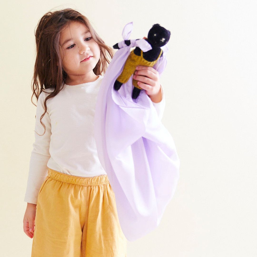 Sarah's Silks speelzijde in de lila kleur lavender van 88 bij 88 cm