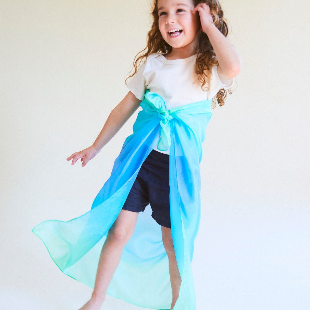 Sarah's Silks speelzijde sea middel uit de enchanted collectie