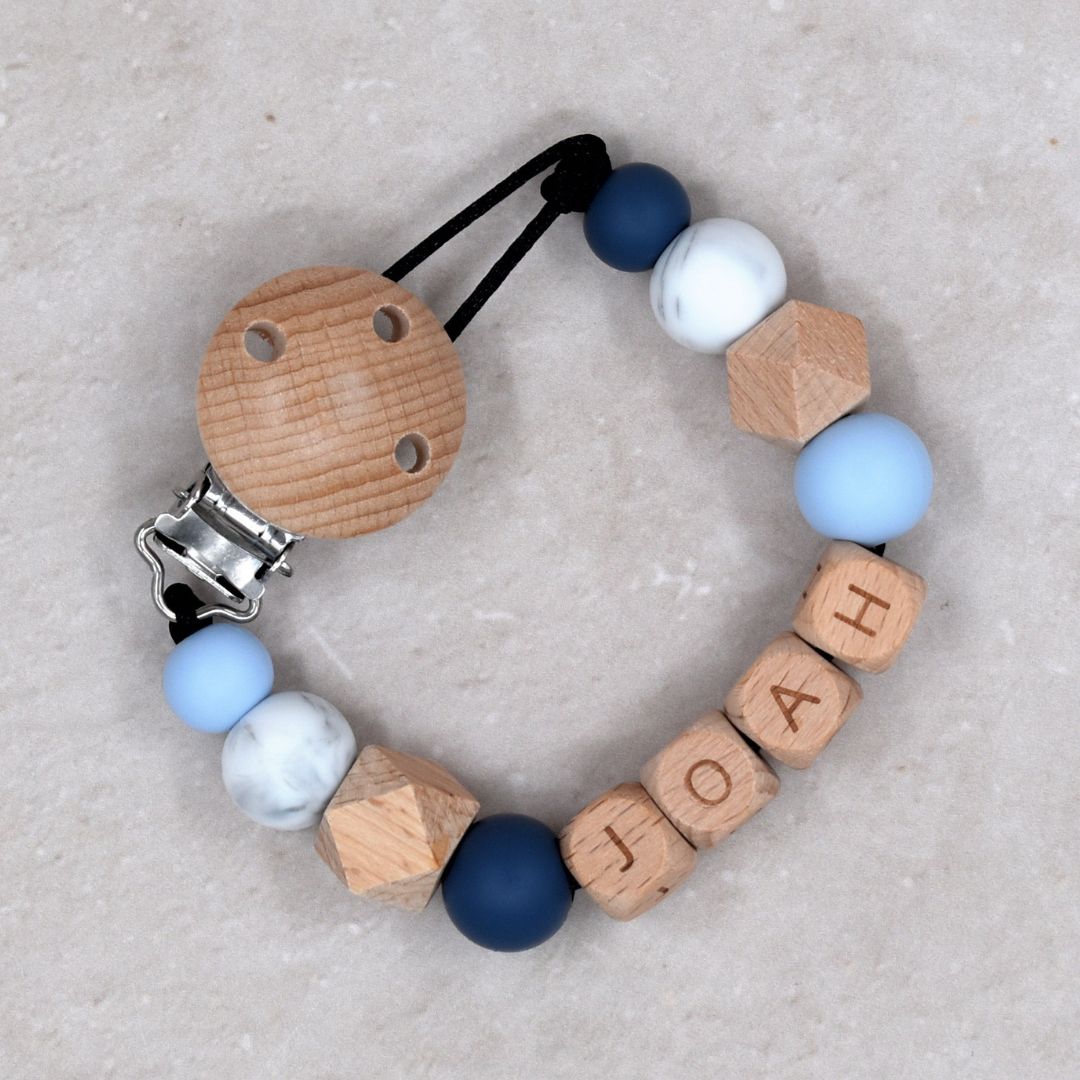 speenkoord met naam marmer blauw met hout van Studio Bambacht