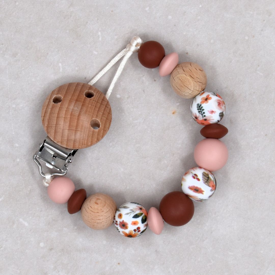 speenkoord zonder naam bloemen roze rood van Studio Bambacht