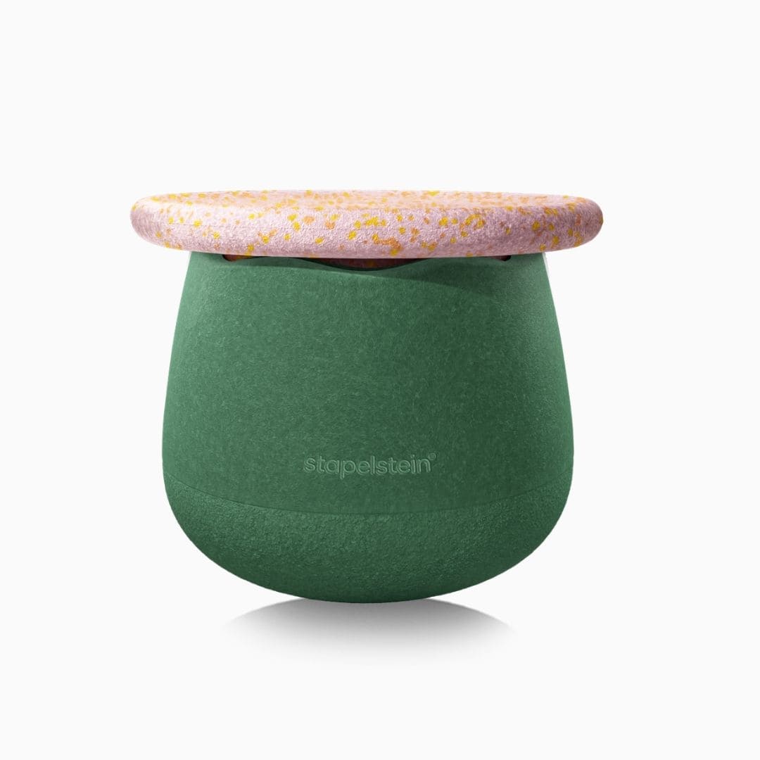 Stapelstein spring special dynamic small met donker groene base en balansbord petal in licht roze met gele en oranje spikkels