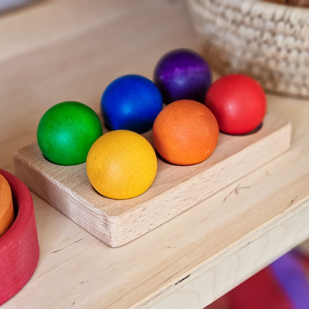 Houten houder voor de houten ballen van GRIMM's of Grapat