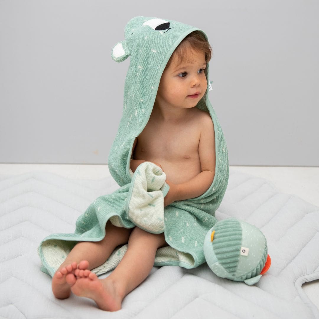 Trixie badcape Mr. Polar Bear ijsbeer in mint groen