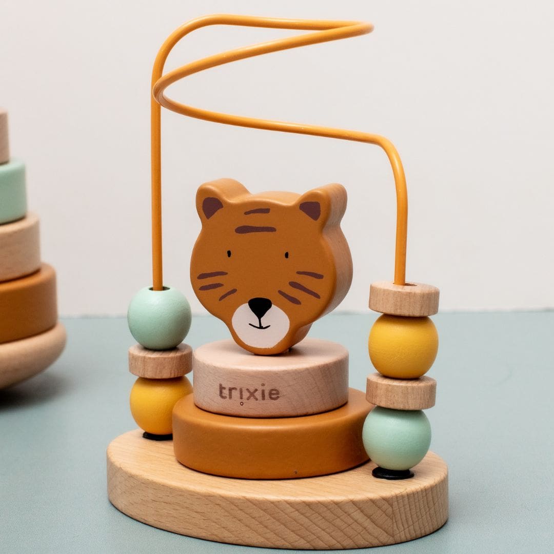 Trixie houten kralenframe Mr. Tiger in de kleur oranje