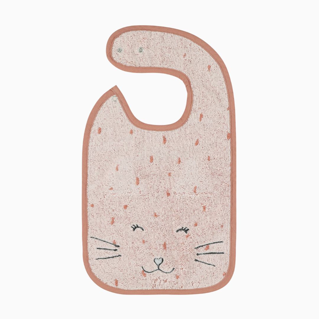 Trixie badstof slabbetje van biologisch katoen Mrs. Cat kat in roze