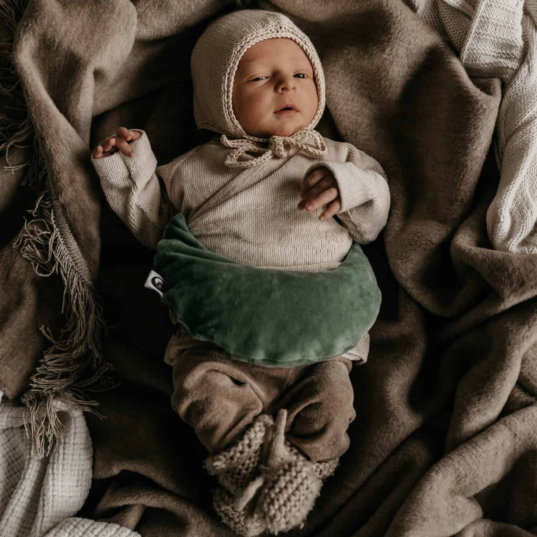 Natural Cosy kids Warmtemaantje warmtekussen in maanvorm in de groene kleur green Bay