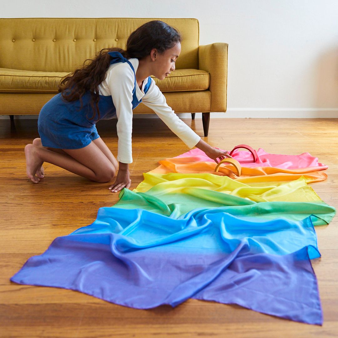 Zijden speeldoek van Sarah's Silks XL enchanted regenboog