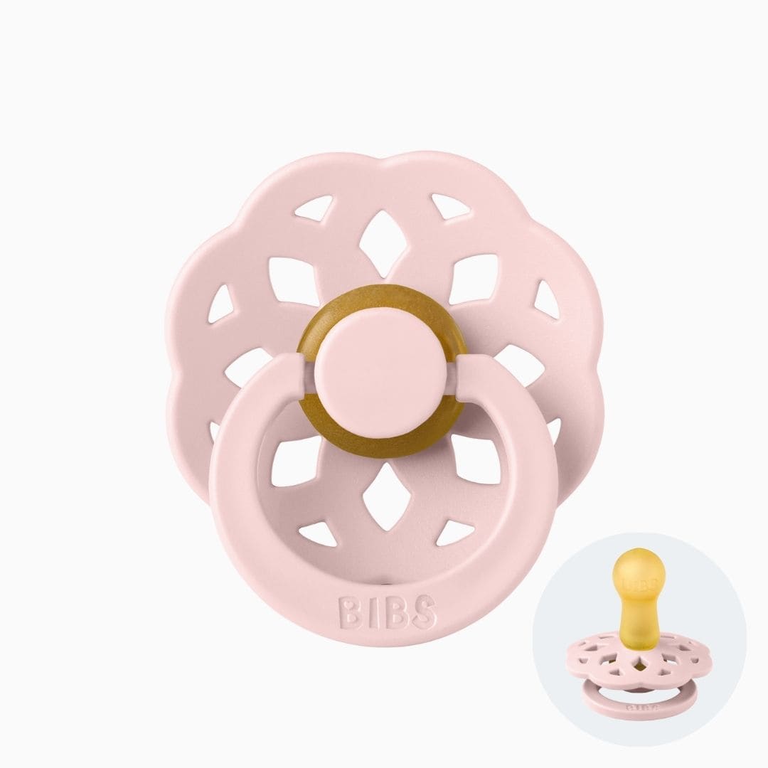 BIBS Boheme fopspeen met natuurrubber speen in de kleur blossom licht roze