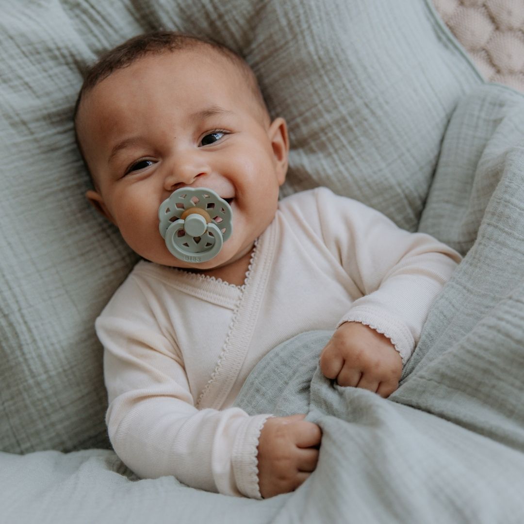 bibs boheme fopspeen met natuurrubber speen in de kleur sage oud groen