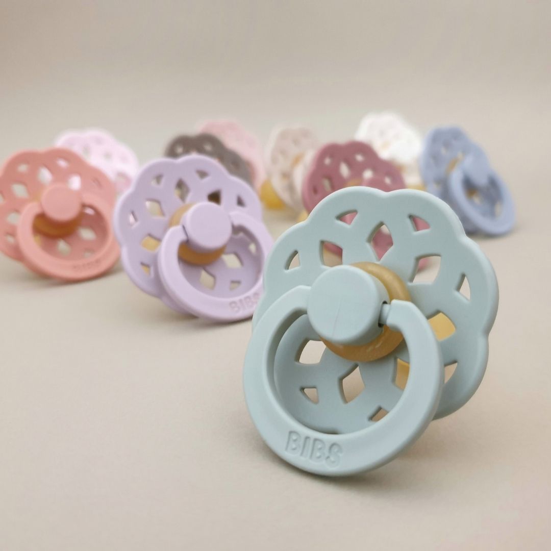 bibs boheme fopspeen met natuurrubber speen in de kleur sage oud groen