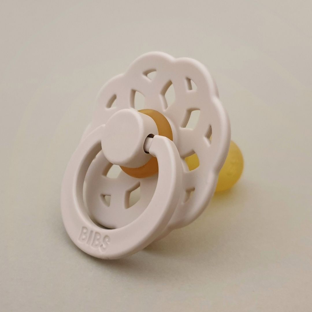 BIBS boheme fopspeen in met natuurrubber speen in de kleur vanilla beige