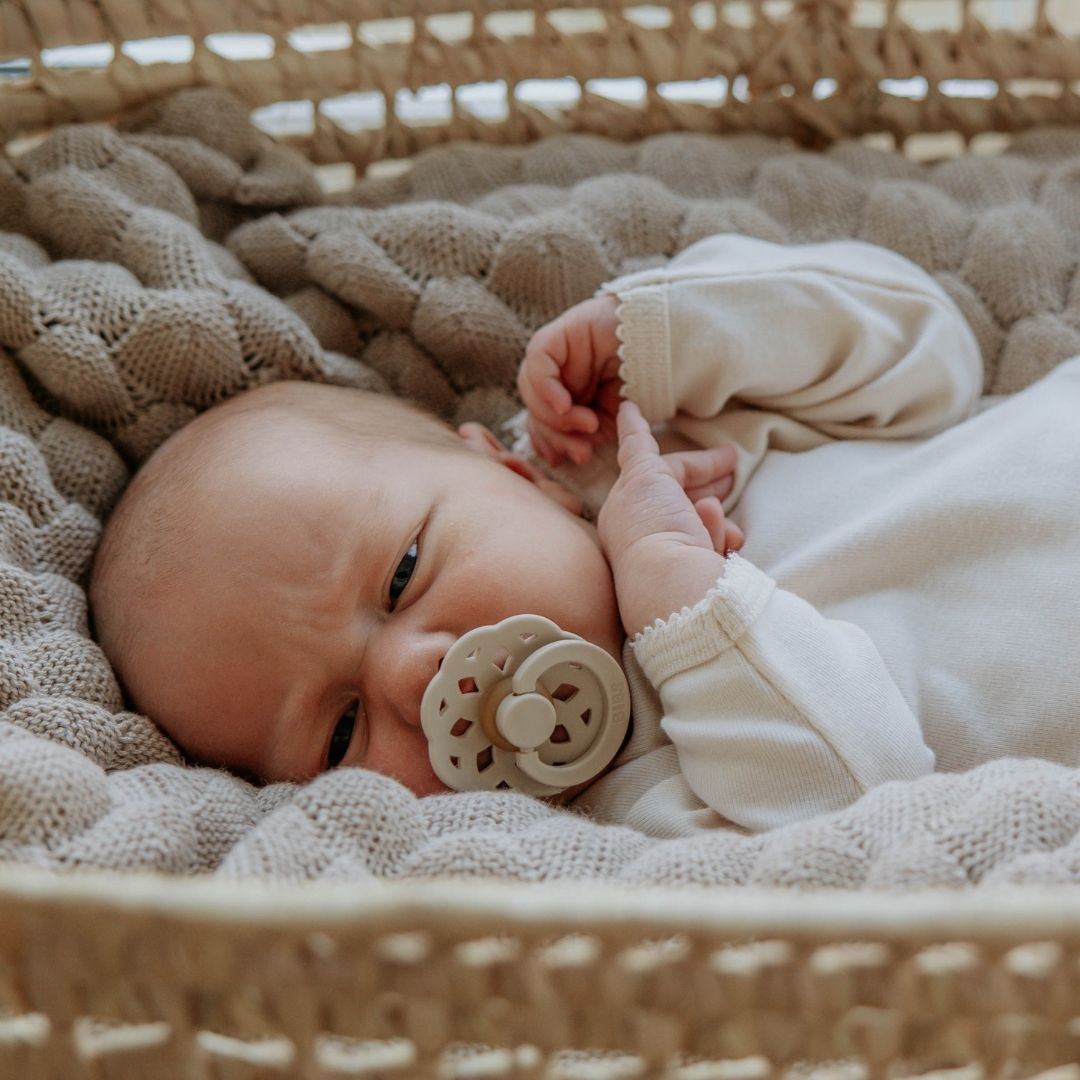 BIBS boheme fopspeen in met natuurrubber speen in de kleur vanilla beige