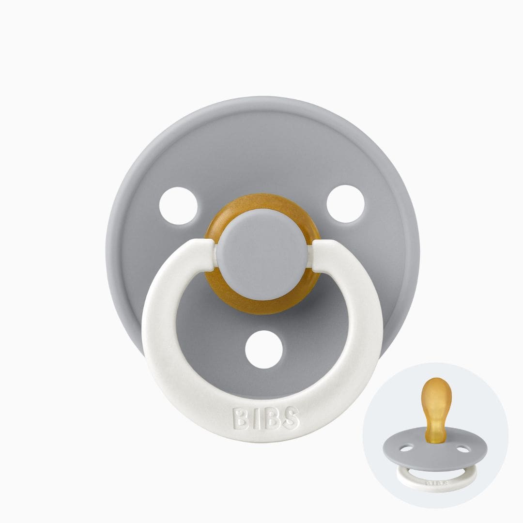 BIBS glow in the dark fopspeen met symmetrische speen in de kleur cloud grijs