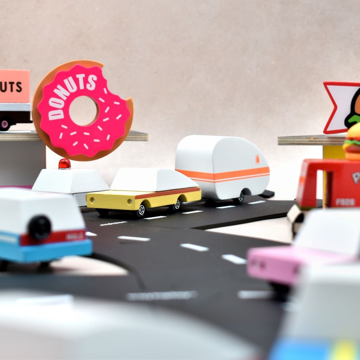 Candylab Rosebud Camper - Candycar