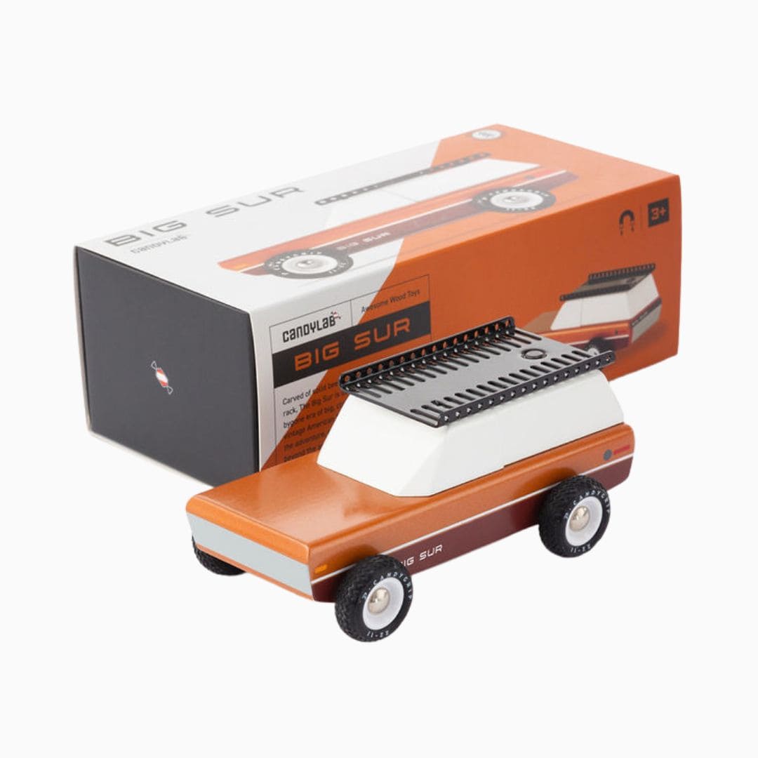 Candylab Toys speelgoedauto Americana Big Sur in de kleur bruin van massief beukenhout