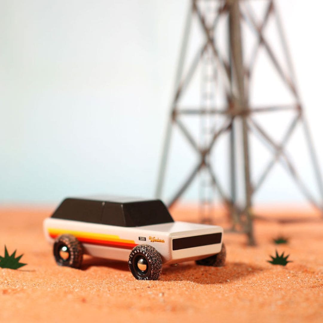 Candylab Toys houten speelgoed auto Americana Wanderer jeep massief beukenhout