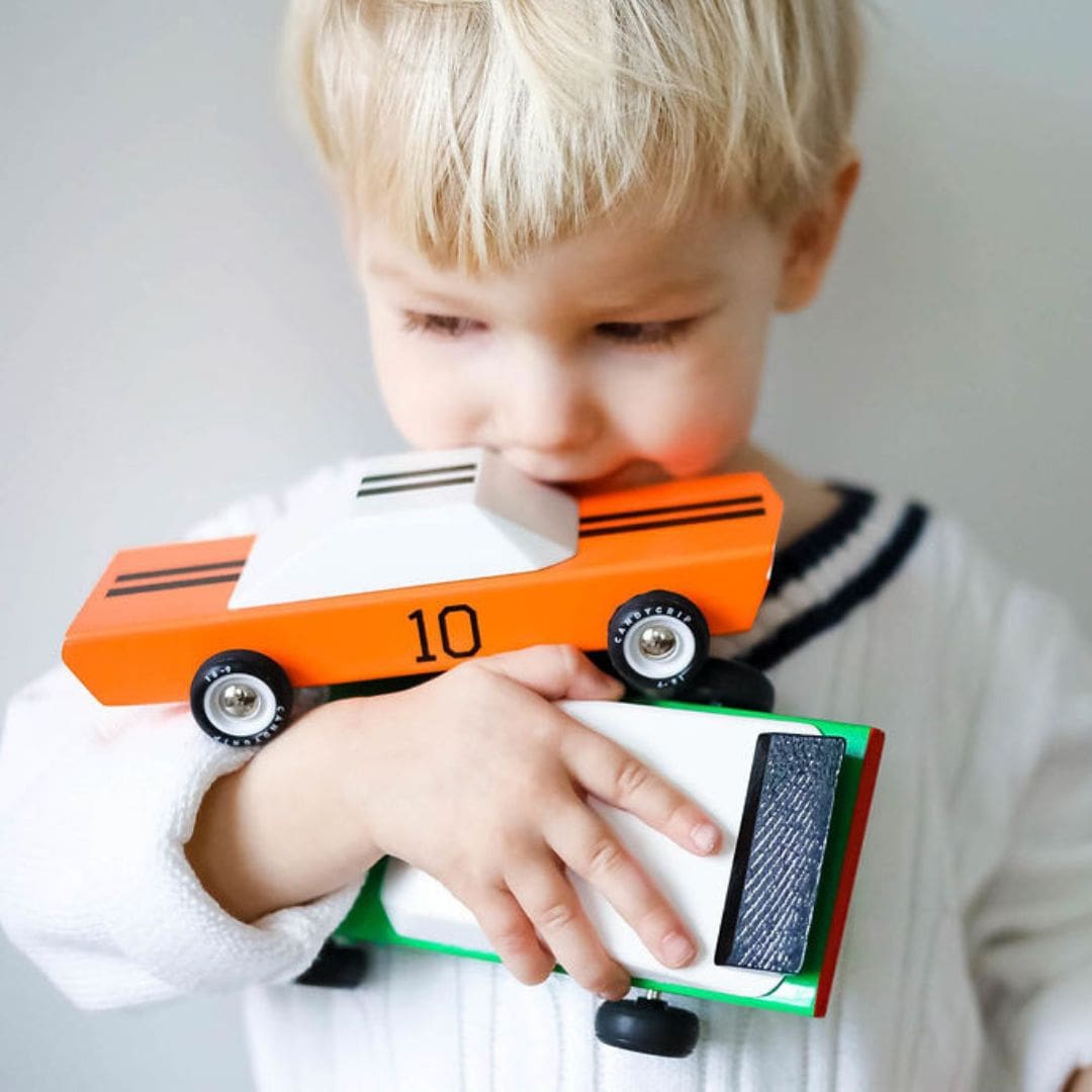 Candylab Toys houten speelgoed raceauto American GT 10 oranje van massief beukenhout